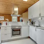 Gerty - 300m From The Sea By Interhome Vester Somarken